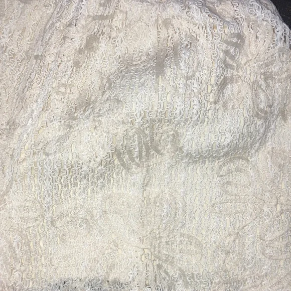 Lace Two-Piece Set in Cream - Picture 10 of 12